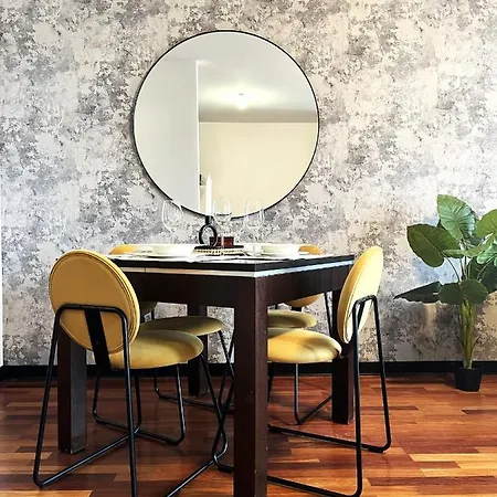 Jagielly ~ Self Check-in 24h ~ Parking & Lift Apartment