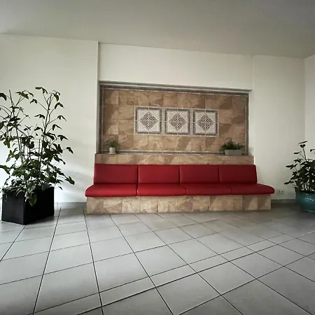 Jagielly ~ Self Check-in 24h ~ Parking & Lift Apartment *