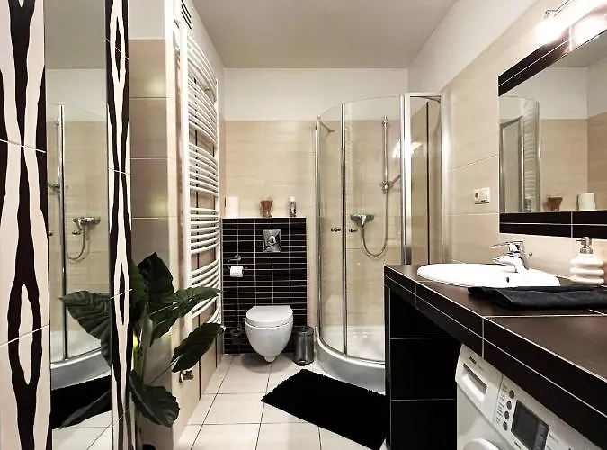 Jagielly ~ Self Check-in 24h ~ Parking & Lift * Wroclaw