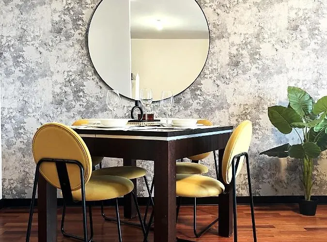 Jagielly ~ Self Check-in 24h ~ Parking & Lift Apartment