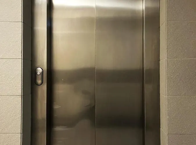 Apartment Jagielly ~ Self Check-in 24h ~ Parking & Lift *